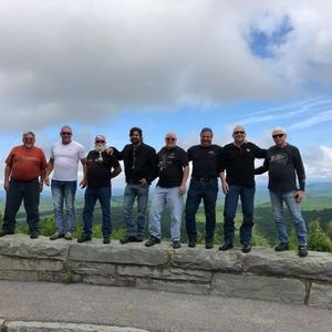 Meet your Posher, Larry